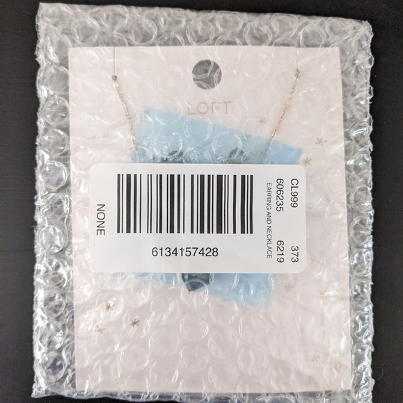 LOFT Earring and Necklace Set - Picture 7 of 8